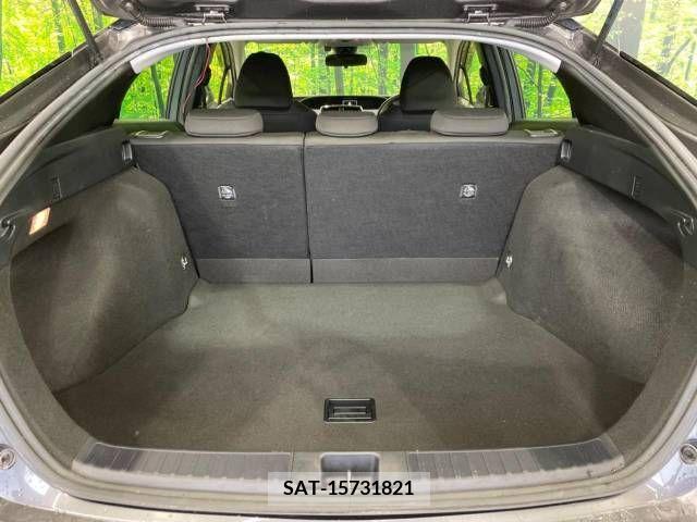 Toyota PRIUS 2019-05 281838-10