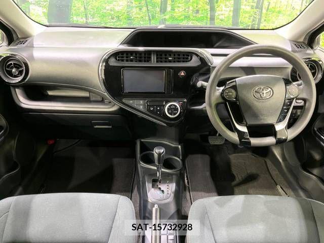 Toyota AQUA 2019-02 223623-1