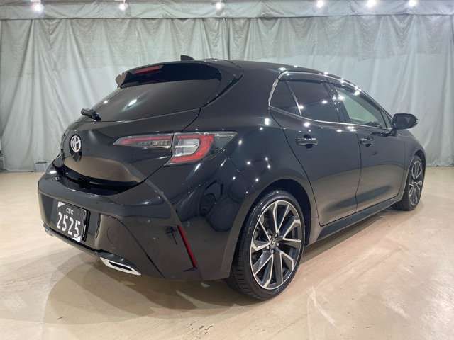 Toyota COROLLA SPORT 2018-09 2431-8