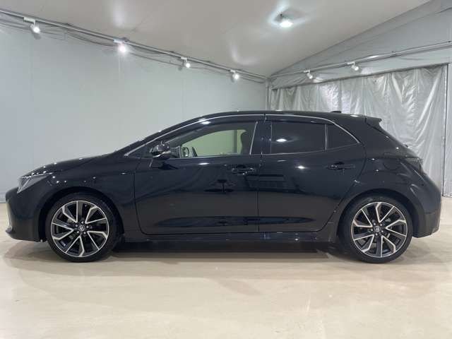 Toyota COROLLA SPORT 2018-09 2431-11