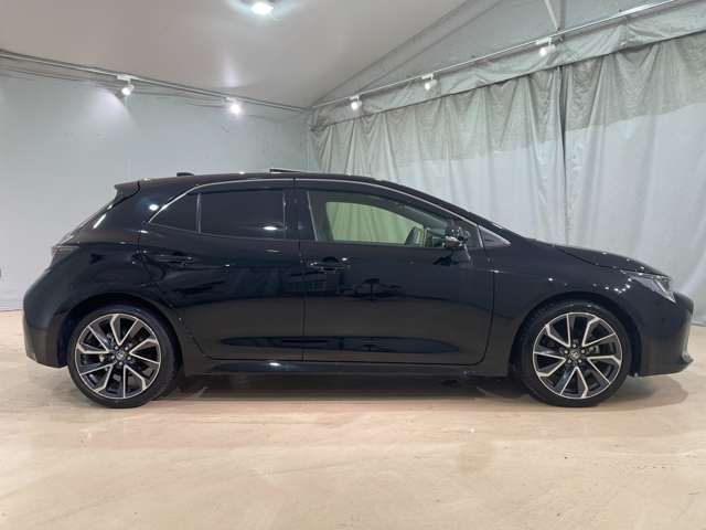 Toyota COROLLA SPORT 2018-09 2431-7