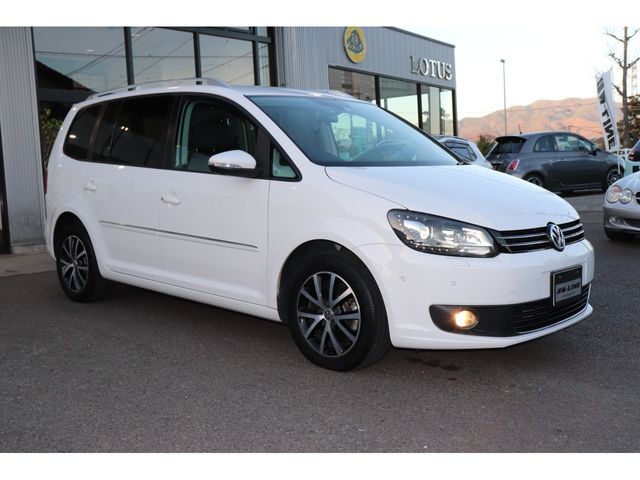 VolksWagen GOLF TOURAN 2015-06 189308-2