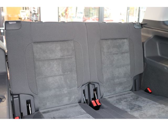 VolksWagen GOLF TOURAN 2015-06 189308-11