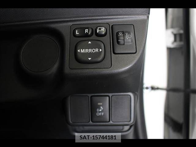 Toyota AQUA 2013-03 291907-14