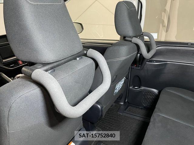 Toyota ESQUIRE 2015-03 297225-11