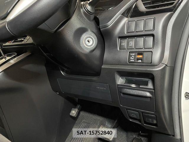 Toyota ESQUIRE 2015-03 297225-14
