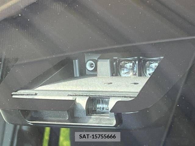 Toyota VOXY 2018-01 289135-2