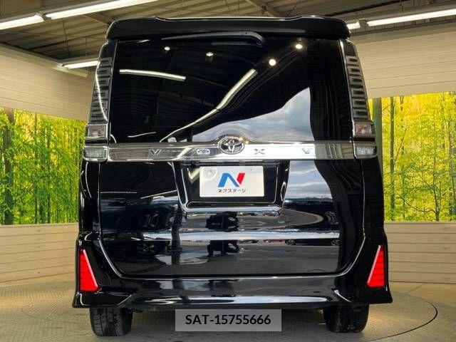 Toyota VOXY 2018-01 289135-16