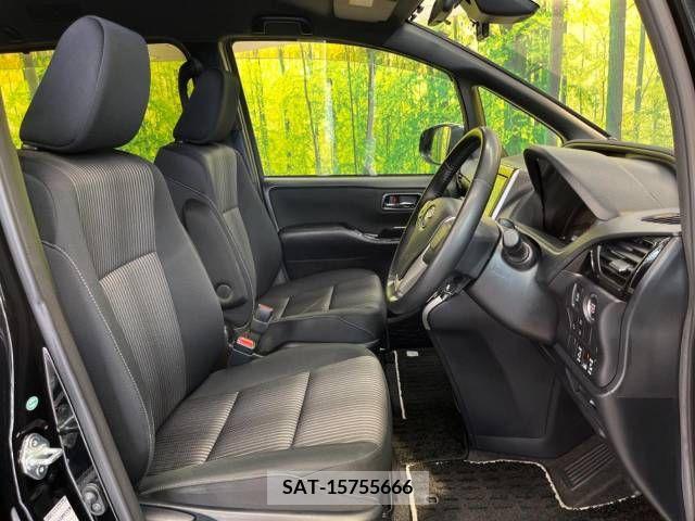 Toyota VOXY 2018-01 289135-8