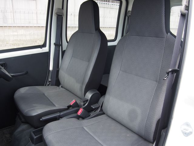 Daihatsu HIJET CARGO 2018-09 6735-6