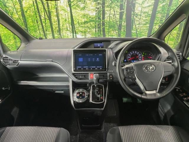 Toyota VOXY 2018-12 23315-1
