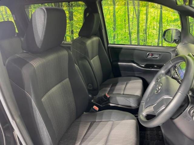 Toyota VOXY 2018-12 23315-7