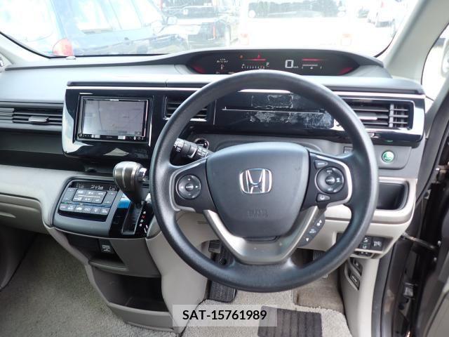 Honda STEP WGN 2016-07 372646-1
