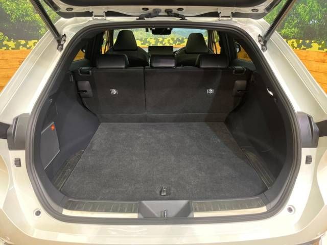 Toyota HARRIER 2020-12 183024-10