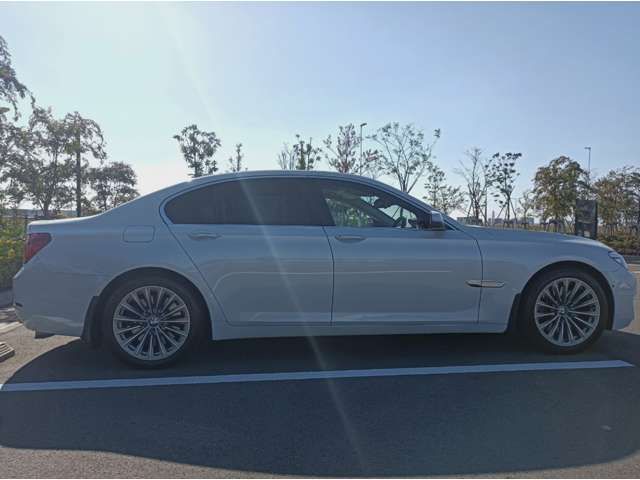 Bmw 7 SERIES 2014-12 188063-10