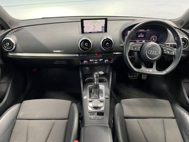 Audi A3 2017-12 18120-1