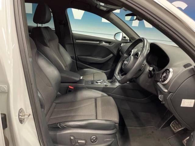 Audi A3 2017-12 18120-8