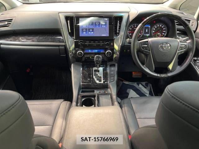Toyota ALPHARD 2021-12 220069-1