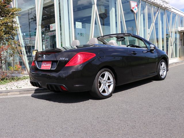 Peugeot 308 2010-12 21668-2
