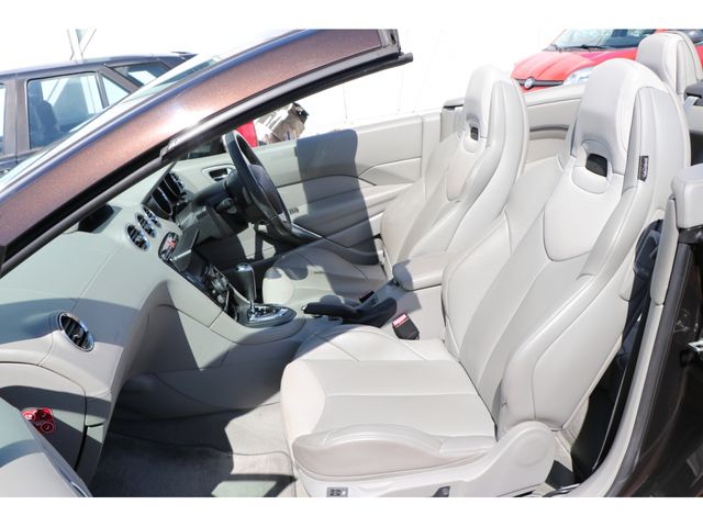 Peugeot 308 2010-12 21668-7