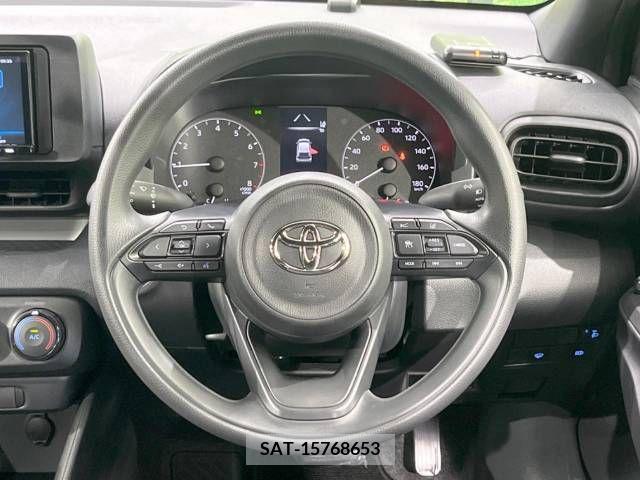 Toyota YARIS 2023-02 330777-11