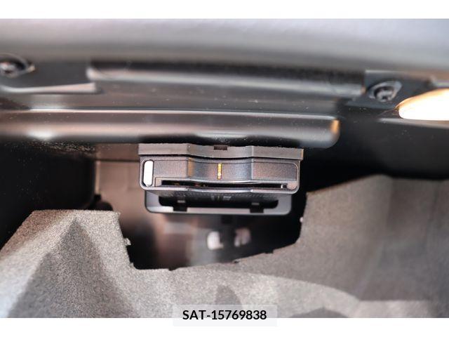 Mercedes Benz GLA-CLASS 2017-01 200259-10