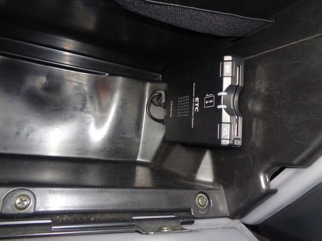 Toyota LAND CRUISER 2004-07 188485-28
