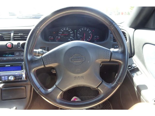 Nissan SKYLINE COUPE 1996-06 10992-6
