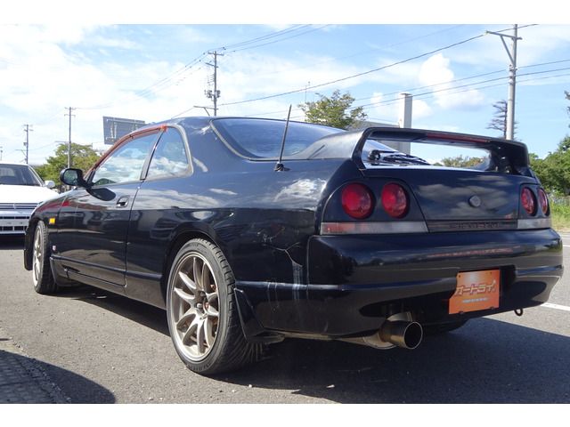 Nissan SKYLINE COUPE 1996-06 10992-2