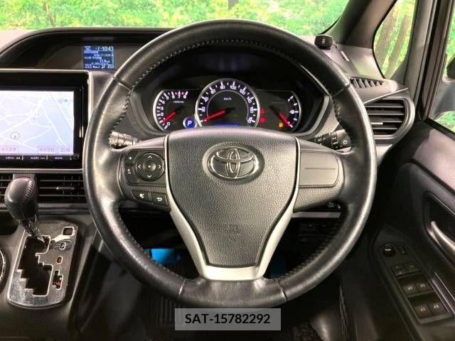 Toyota VOXY 2014-06 288874-12
