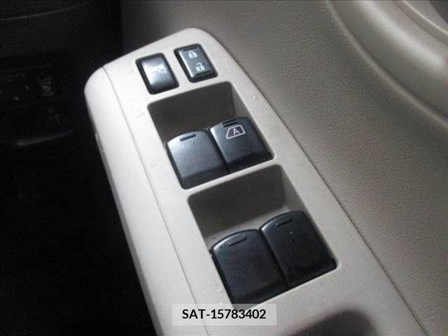 Nissan CUBE 2010-01 216099-21