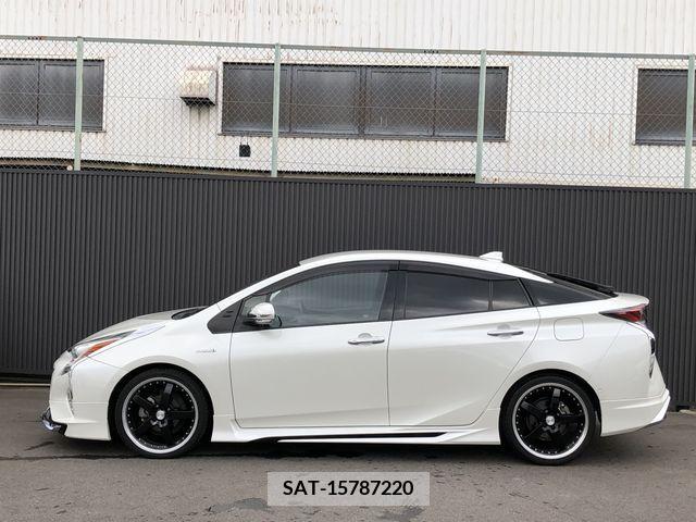 Toyota PRIUS 2016-10 322381-8