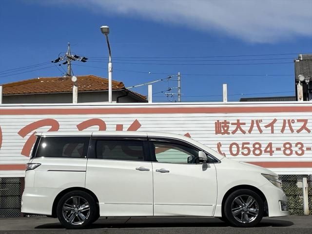 Nissan ELGRAND 2011-03 185823-3