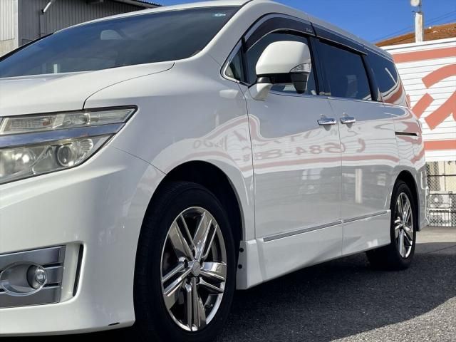 Nissan ELGRAND 2011-03 185823-12