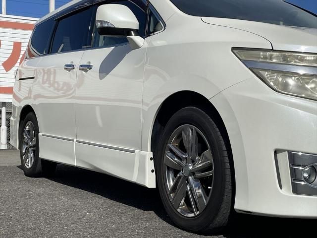 Nissan ELGRAND 2011-03 185823-10