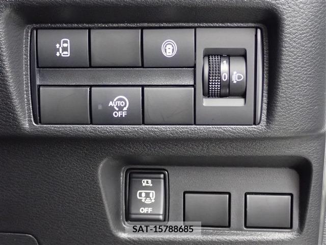 Nissan ROOX 2022-04 388469-17