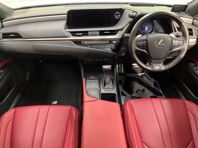 Lexus ES 2019-01 6940-1