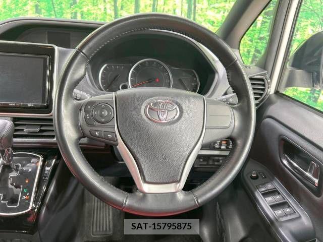 Toyota VOXY 2017-06 243976-11