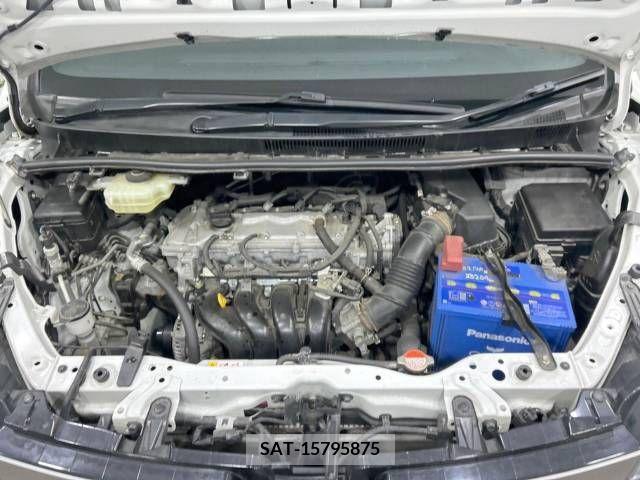 Toyota VOXY 2017-06 243976-18