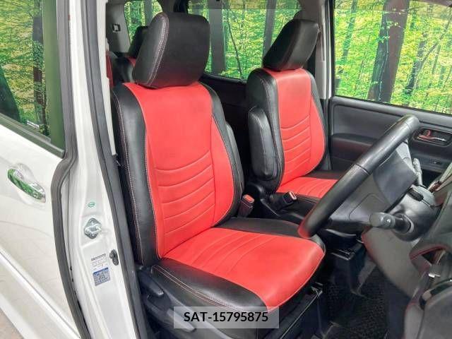 Toyota VOXY 2017-06 243976-7
