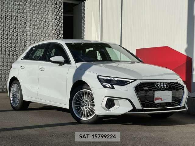 Audi A3 2023-11 261399-4