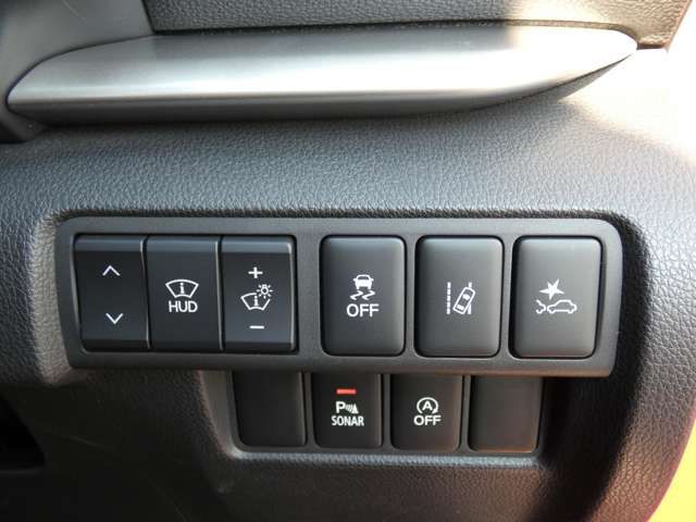 Mitsubishi ECLIPSE CROSS 2019-08 5814-11