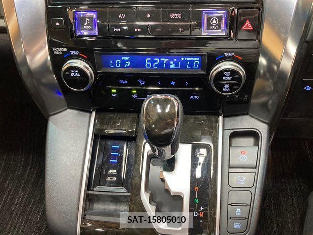 Toyota VELLFIRE 2016-06 352428-19