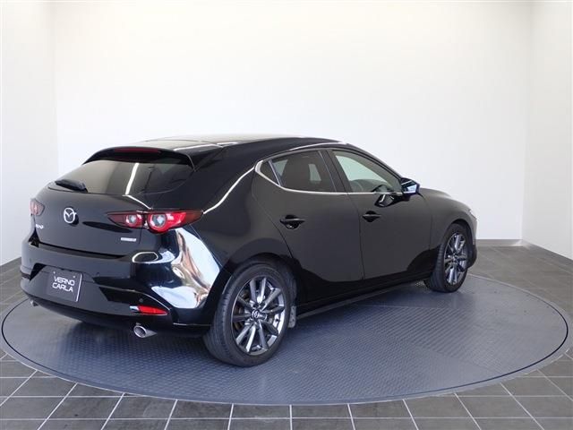 Mazda MAZDA3 2021-11 196524-4