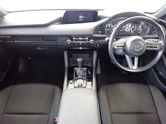 Mazda MAZDA3 2021-11 196524-10