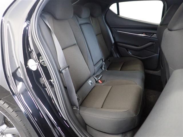 Mazda MAZDA3 2021-11 196524-22