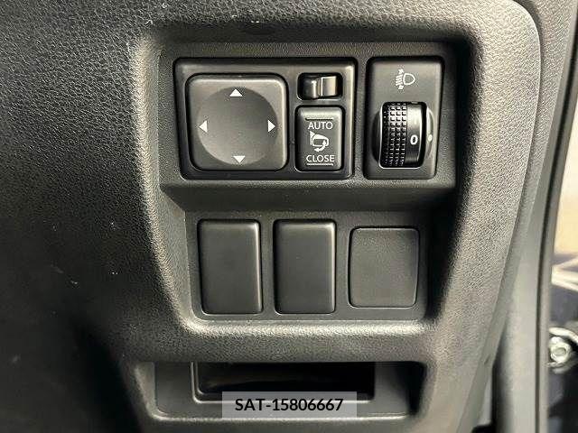 Nissan JUKE 2013-03 276401-7