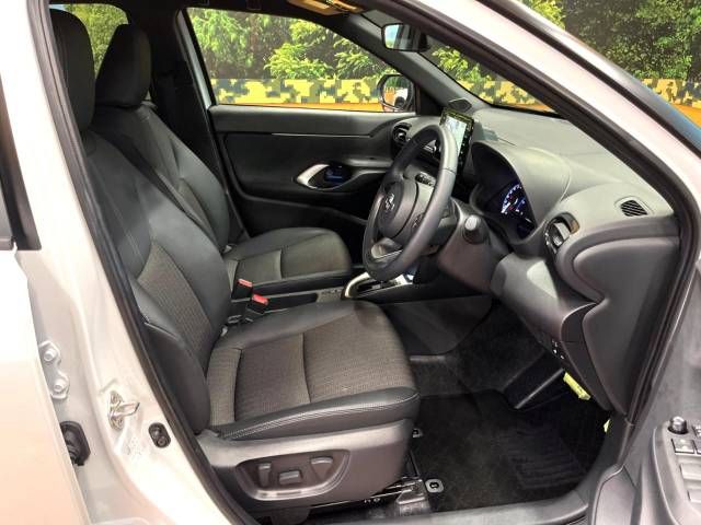 Toyota YARIS CROSS 2023-01 22570-8