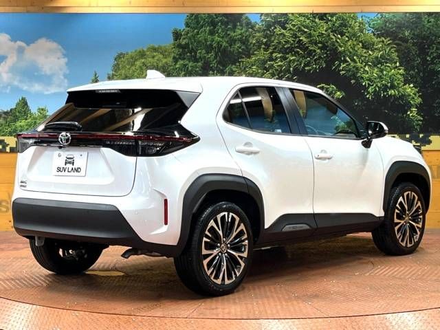 Toyota YARIS CROSS 2023-01 22570-17