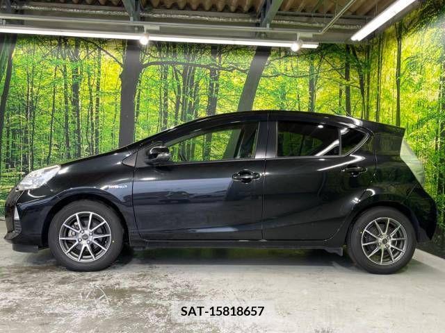Toyota AQUA 2013-07 314145-14